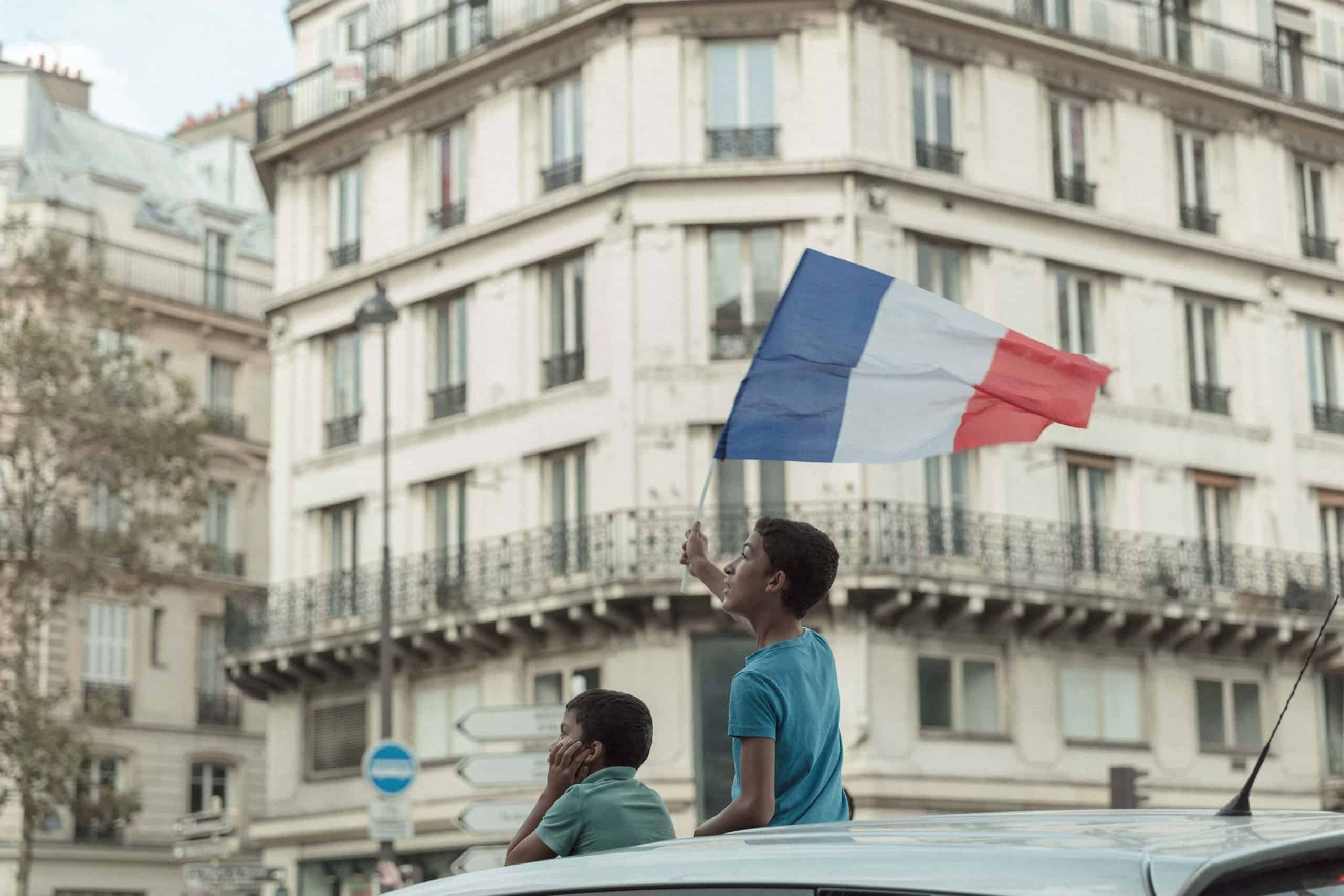 „Prawo do bycia zapomnianym”. Jak Francja chroni nieletnich influencerów?