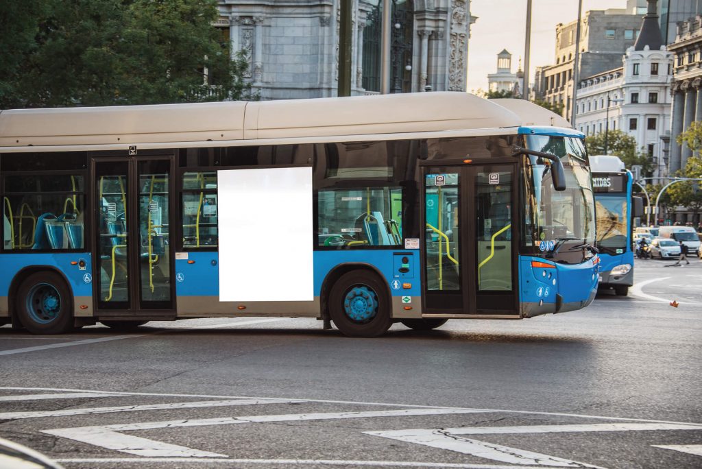 Miejsce na reklamę na autobusie miejskim